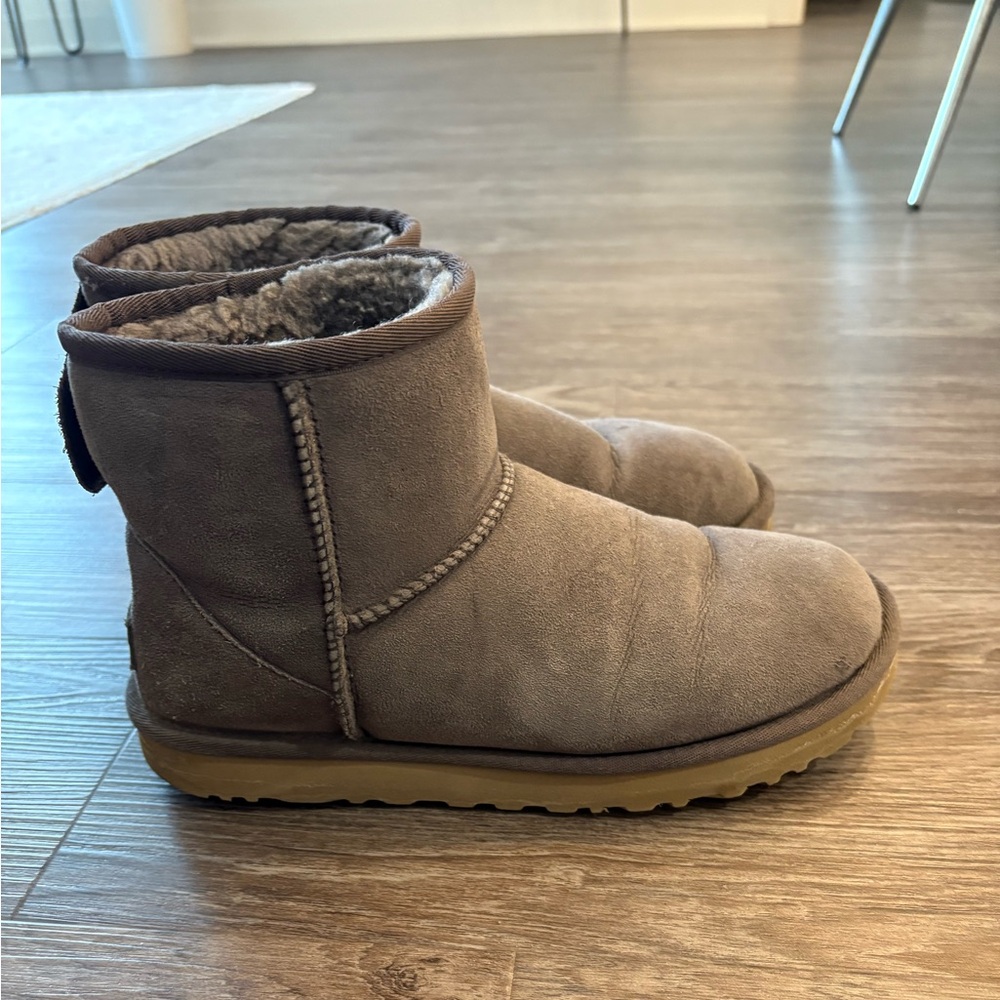 Uggs short boots